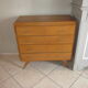 Commode vintage a pieds compas