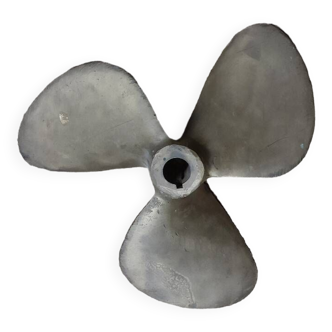 Three-blade bronze propeller