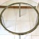 Table ronde design 1970 en verre et métal