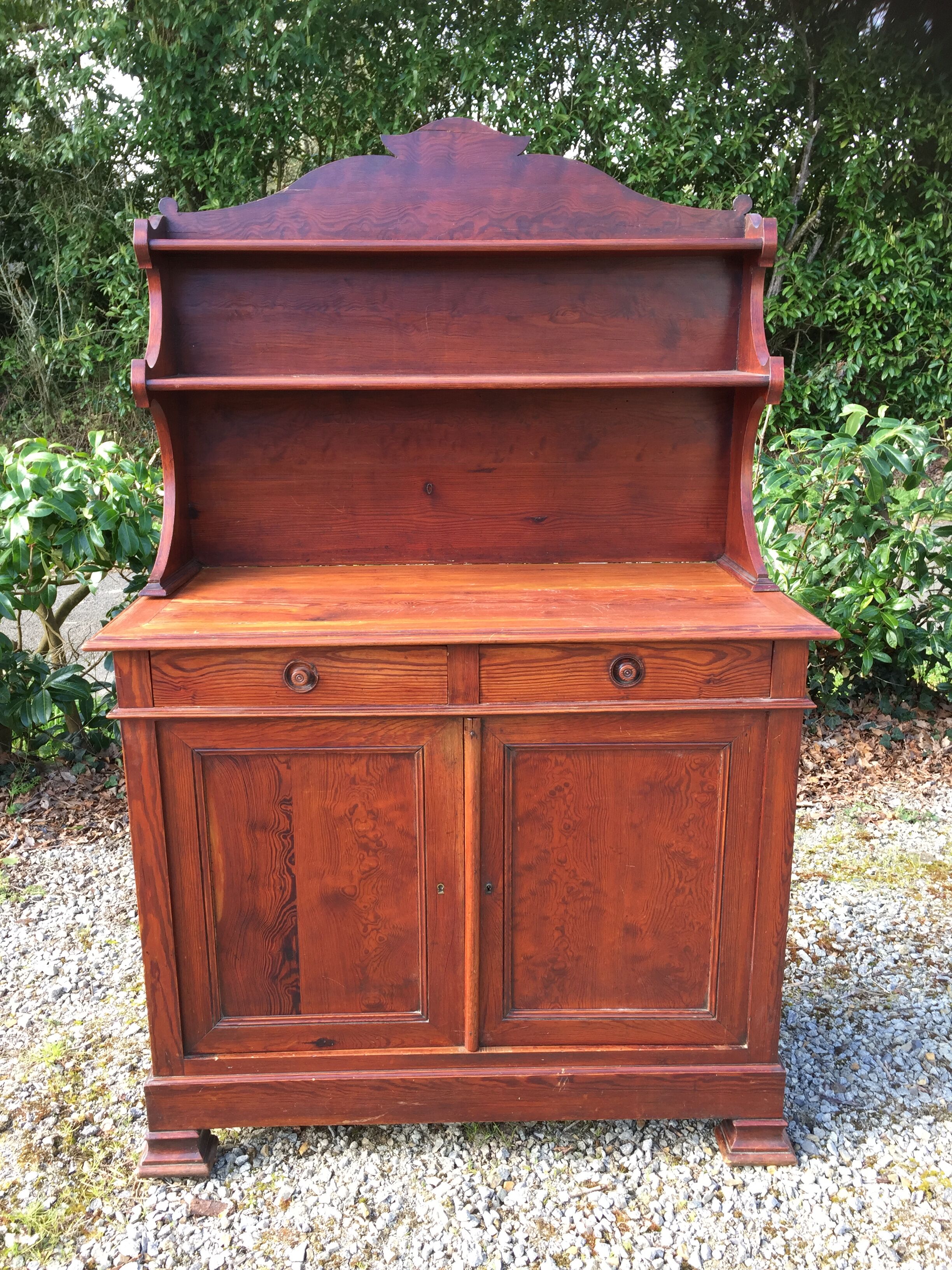 Vintage Parisian buffet in pitchpin with its top St Hubert.