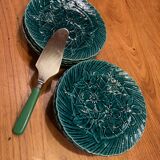 Set of 10 green earthenware dessert plates with a finely embossed floral pattern