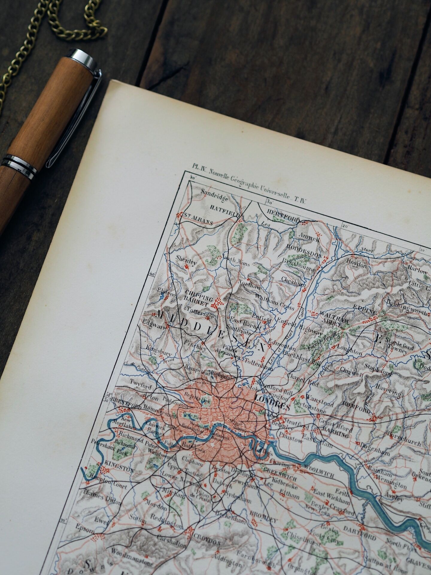 Old map of London and the Thames - 1879 | Vintage wall decoration