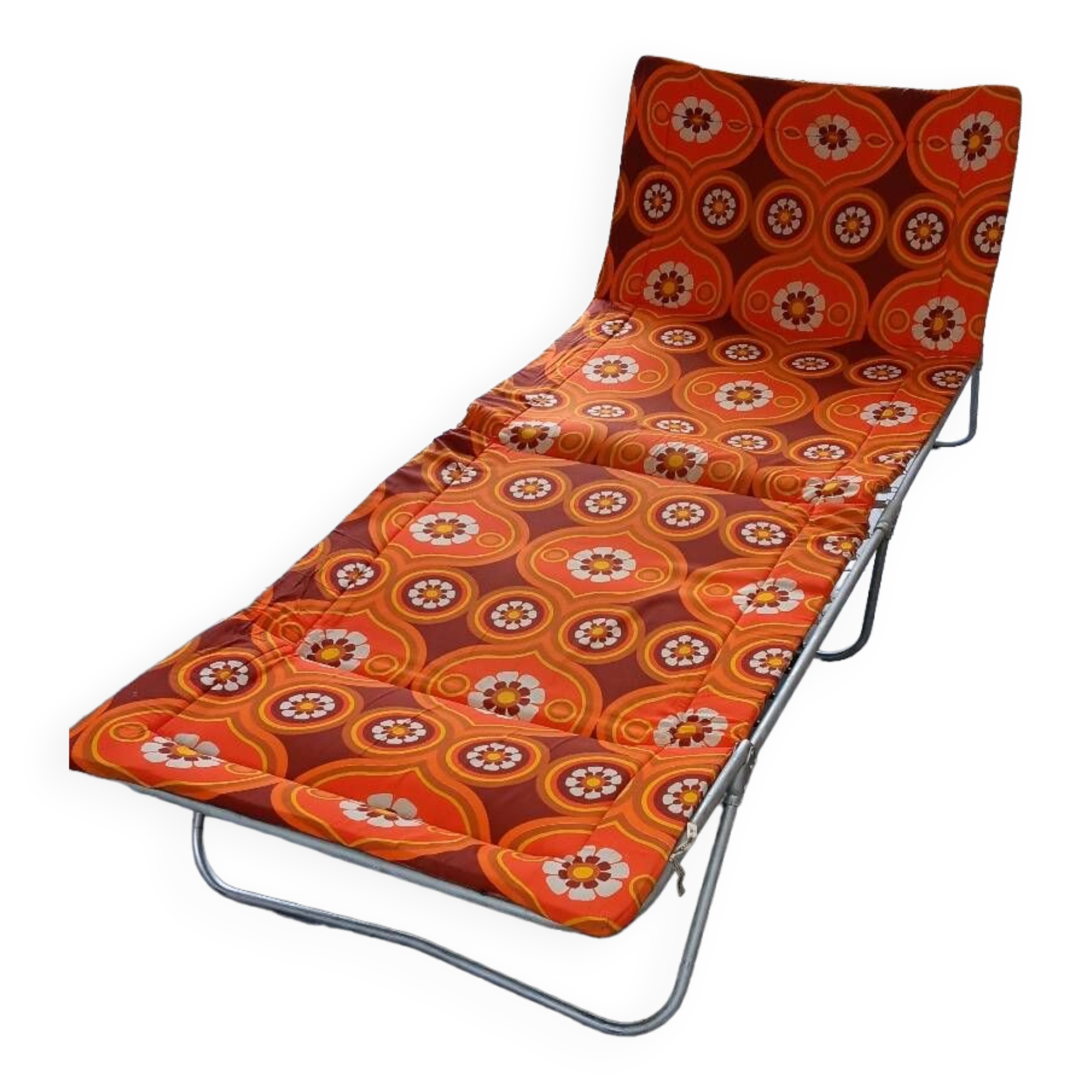 Sun lounger, chaise longue or extra bed