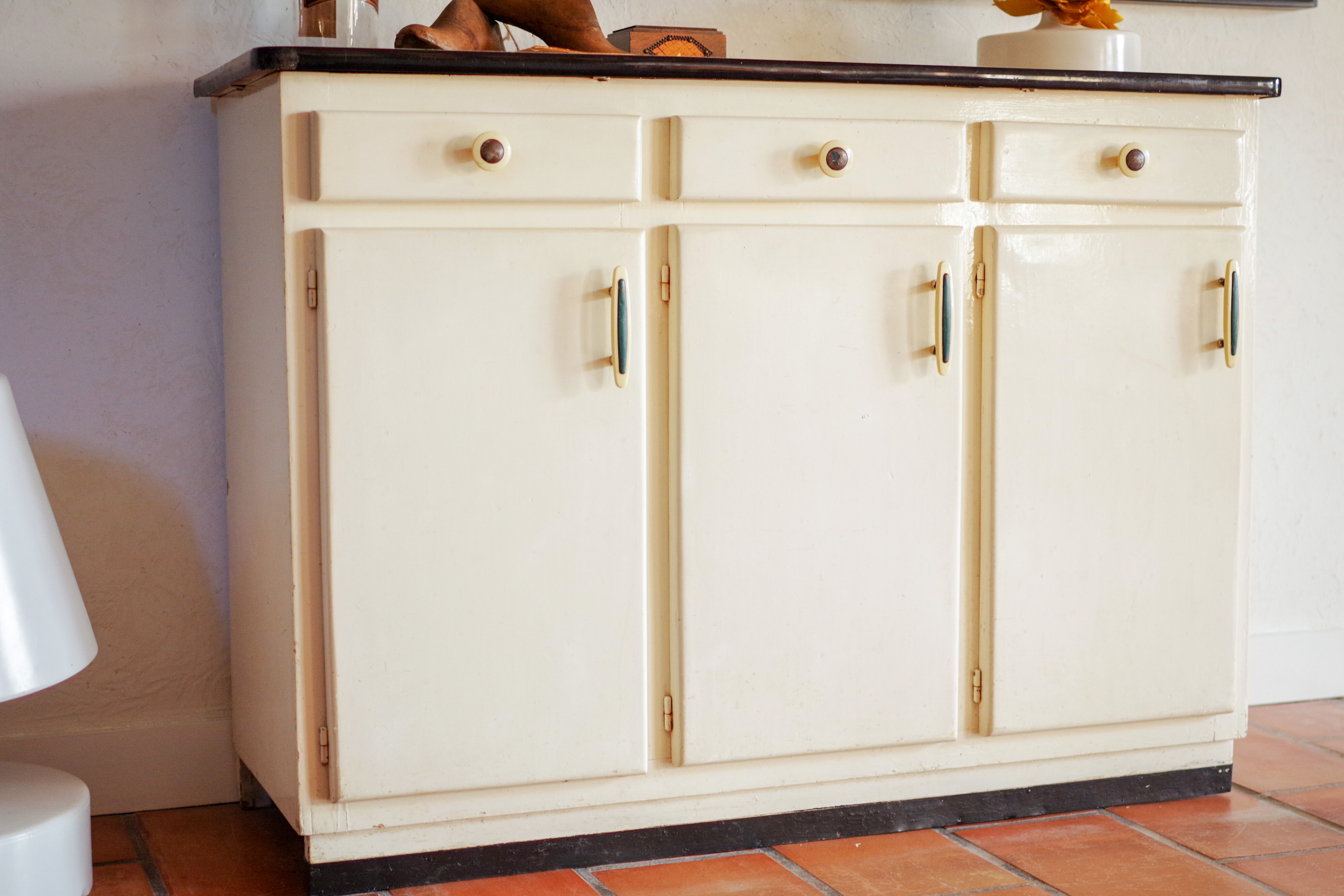 Old white buffet bakelite handles, 50s