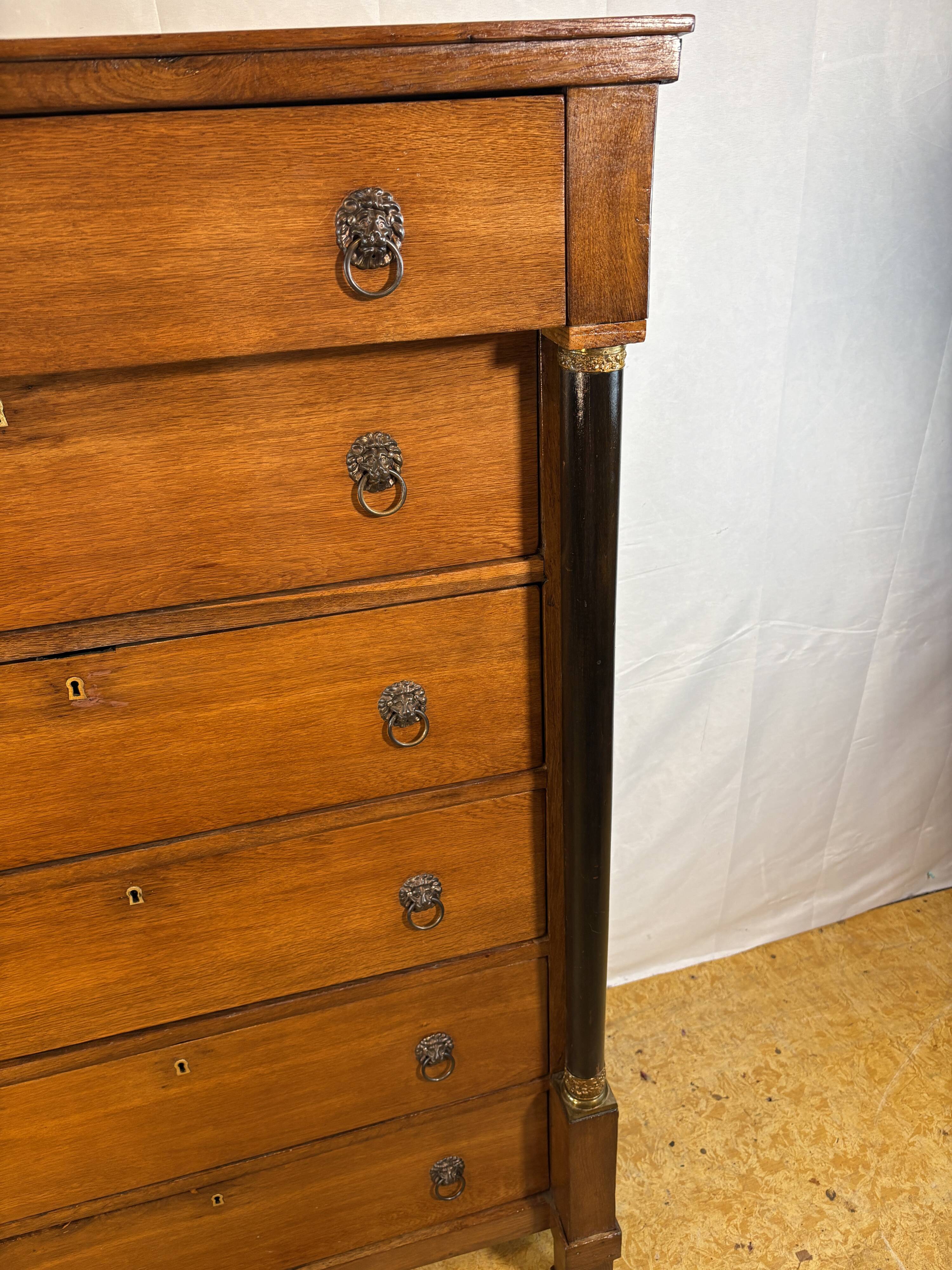 Chiffonier en chêne néerlandais antique Empire vers 1820