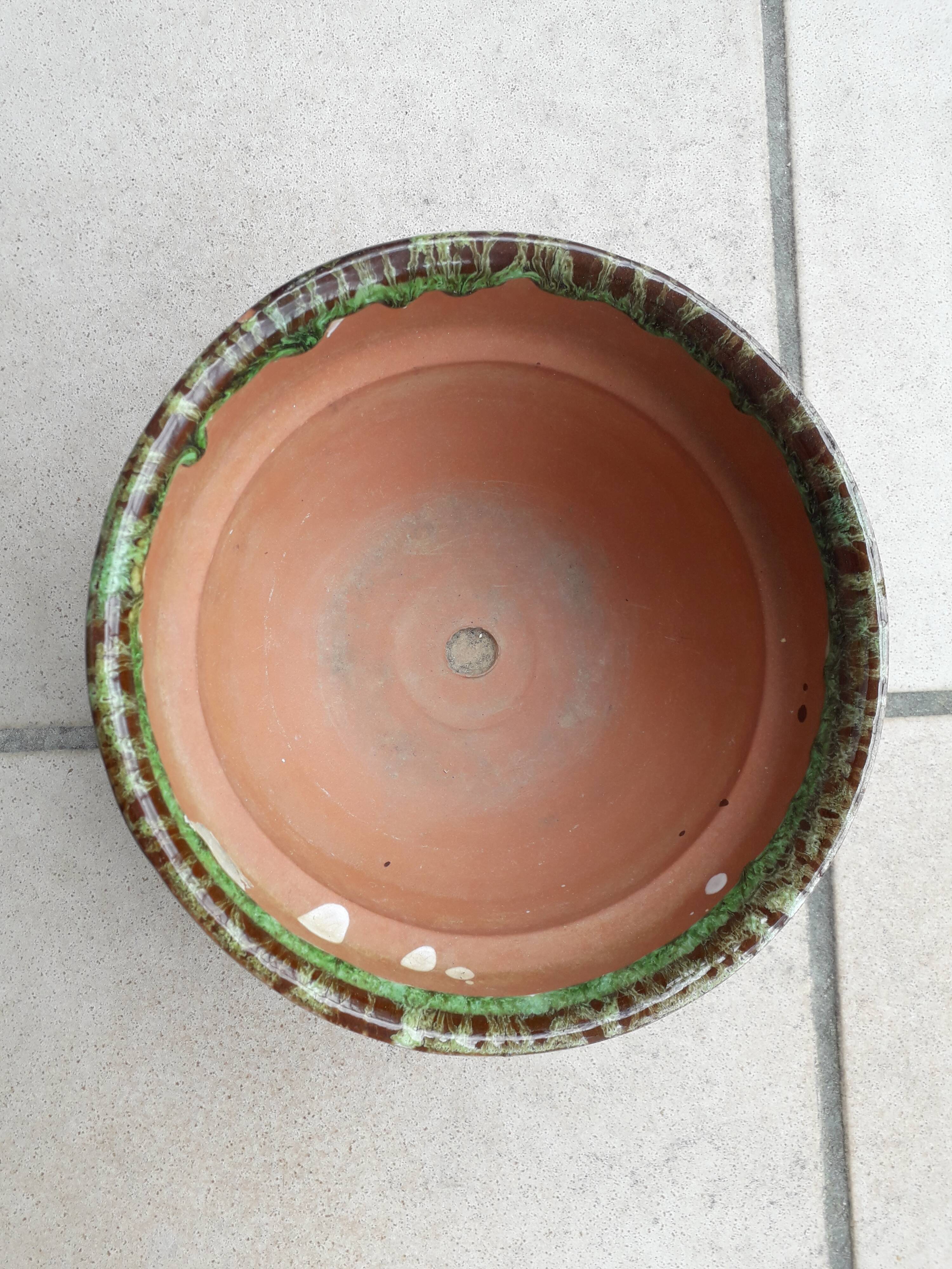 Cache pot