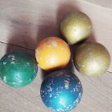Lot de 5 anciennes boules en bois colorées