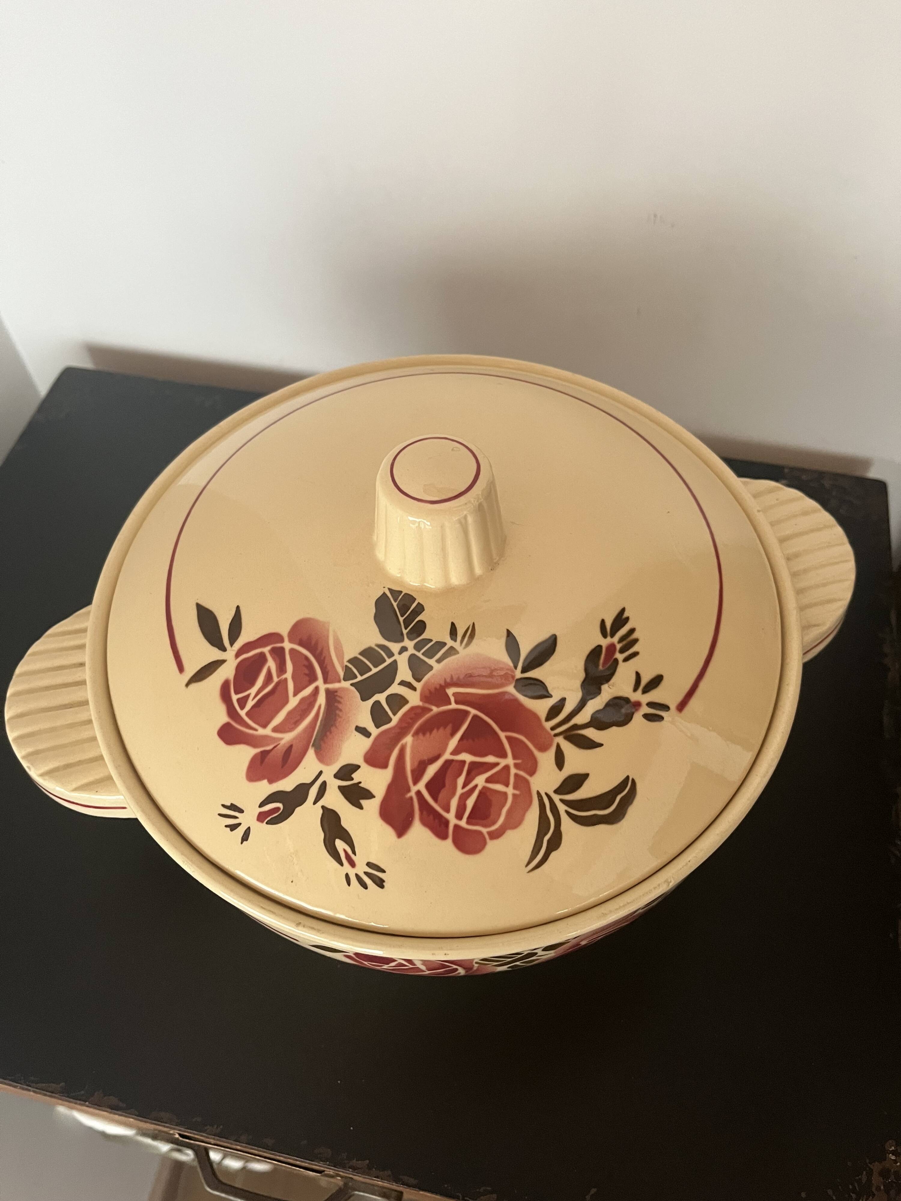 Set of 4 Badonviller Strasbourg dishes