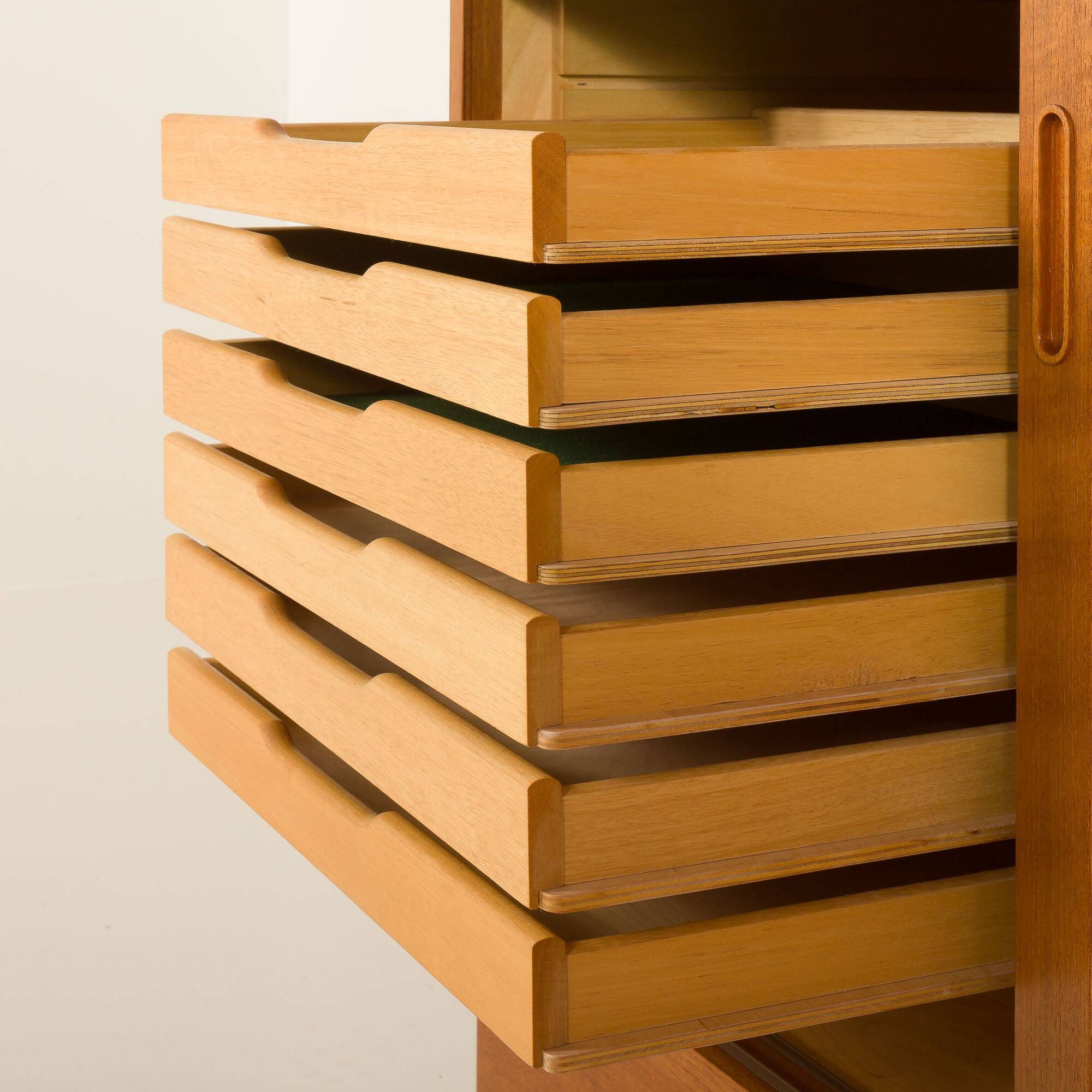 Danish mid century modular bookcase in teak by Poul Hundevad , Denmark