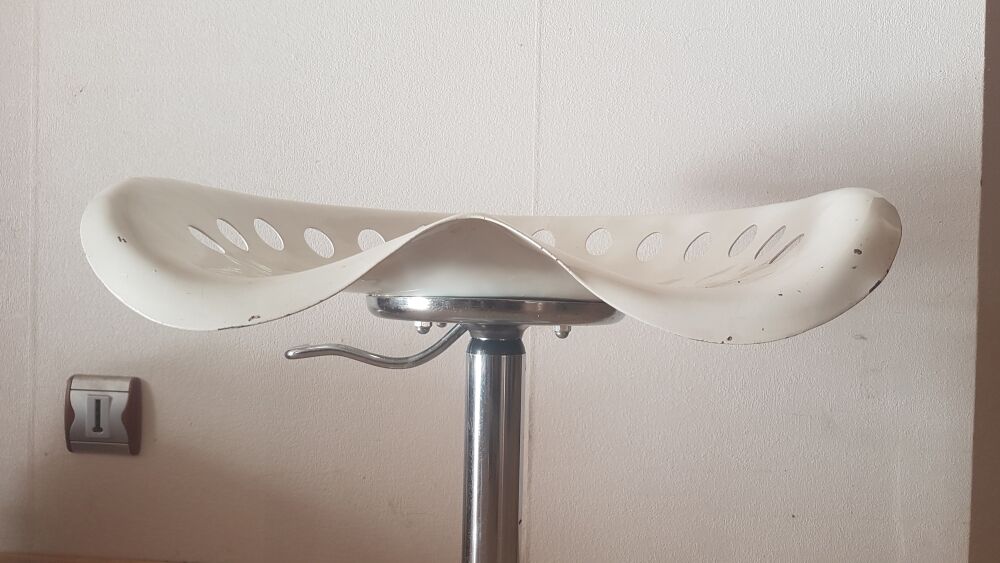 Mirima telescopic tabouret