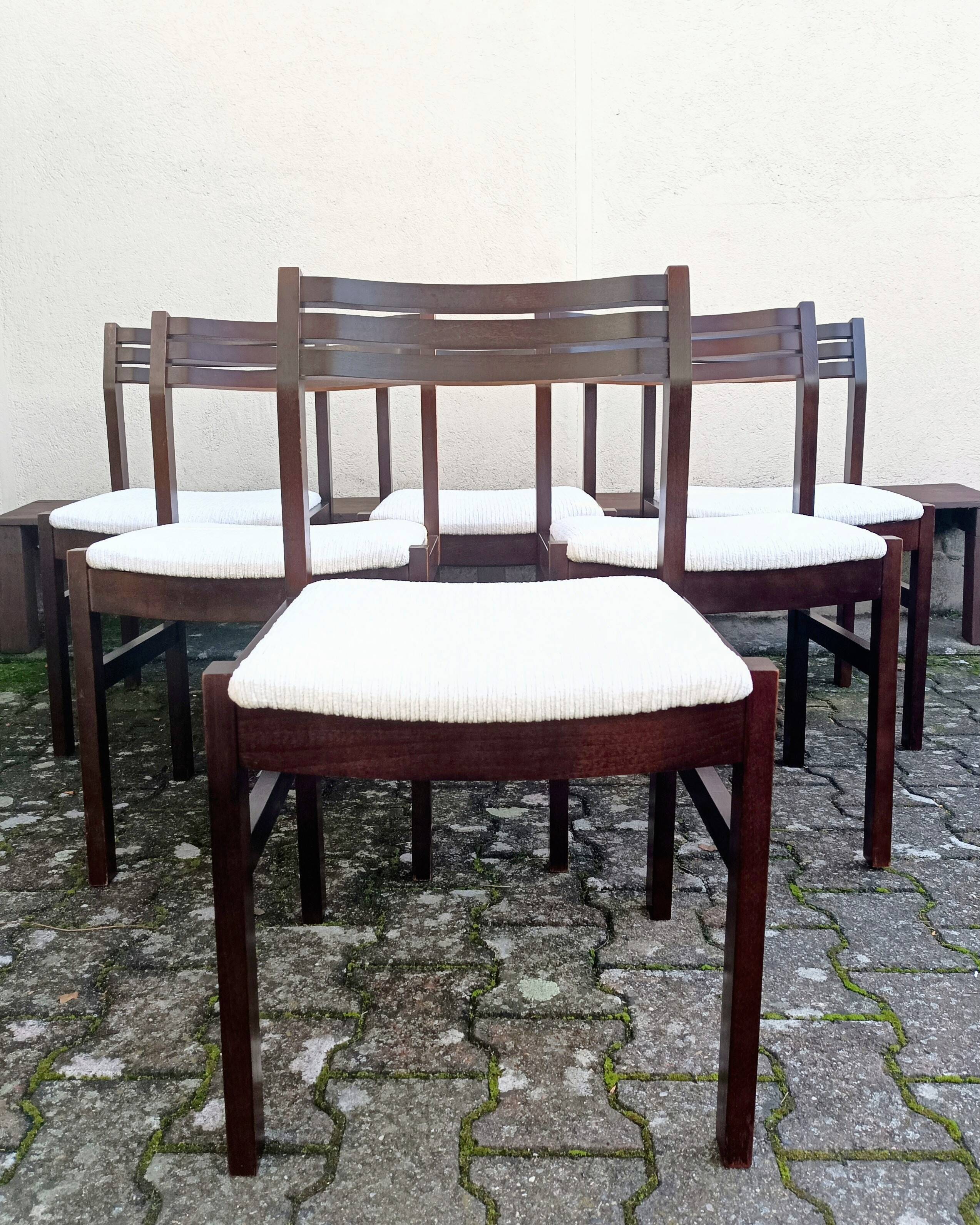 Set of 6 dining chairs