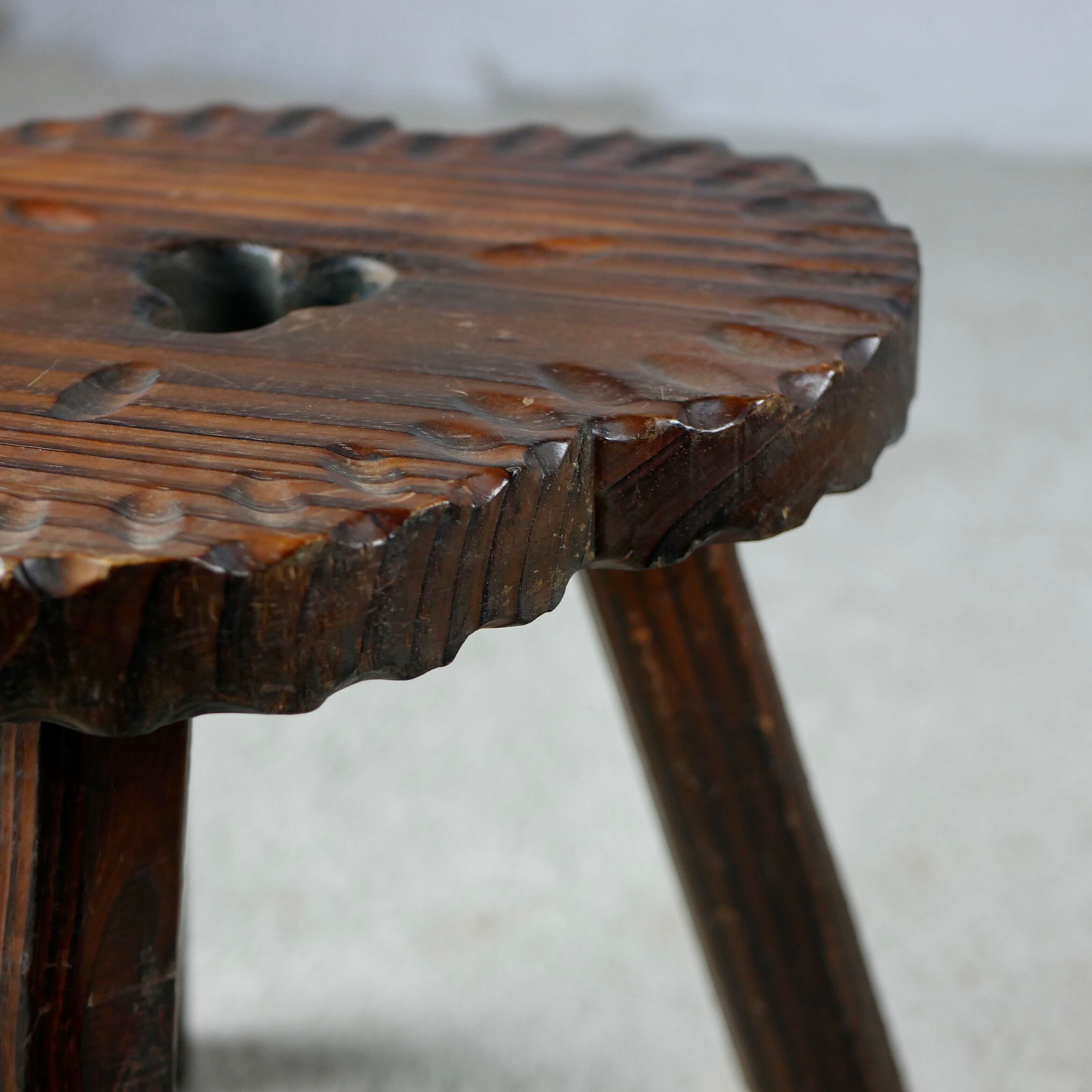 Paire de tabourets en bois, art populaire espagnol