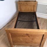 Old Scandinavian single bed