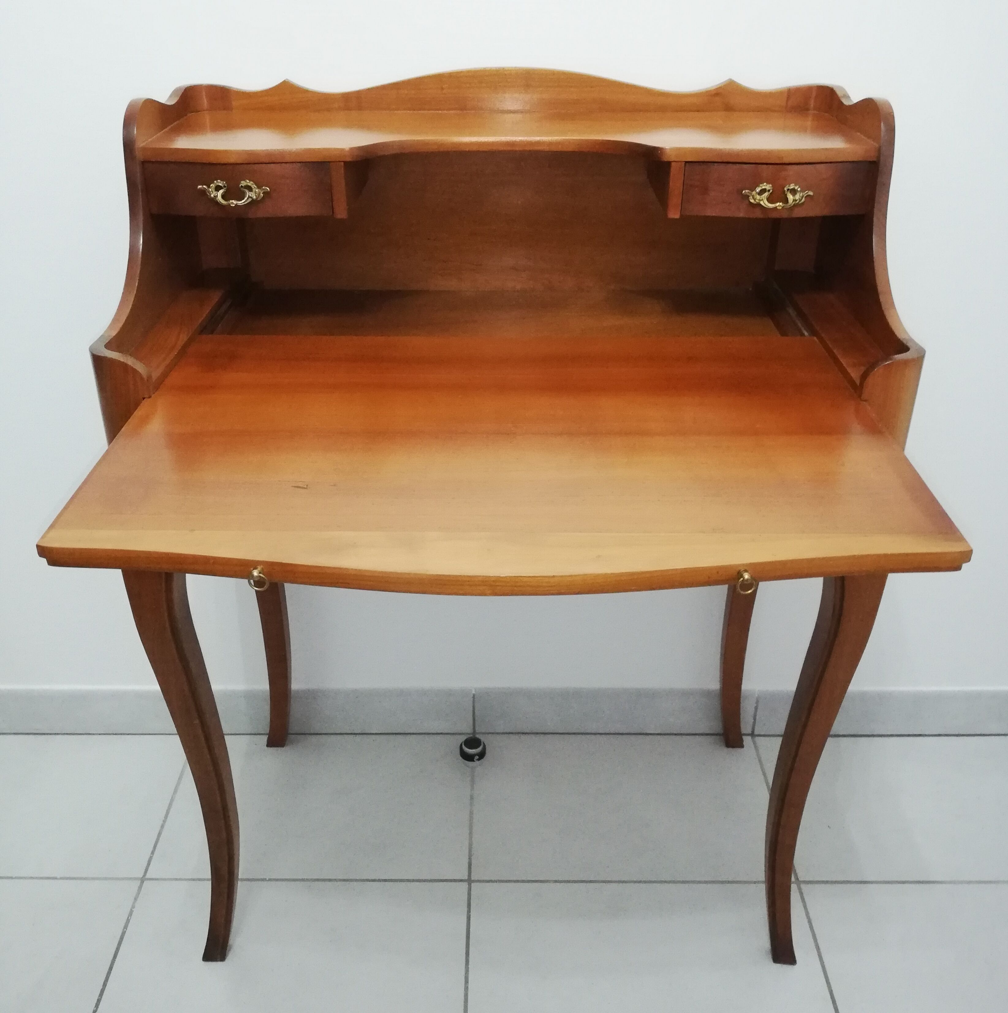 Desk or secretary with slippery tray Louis XV style