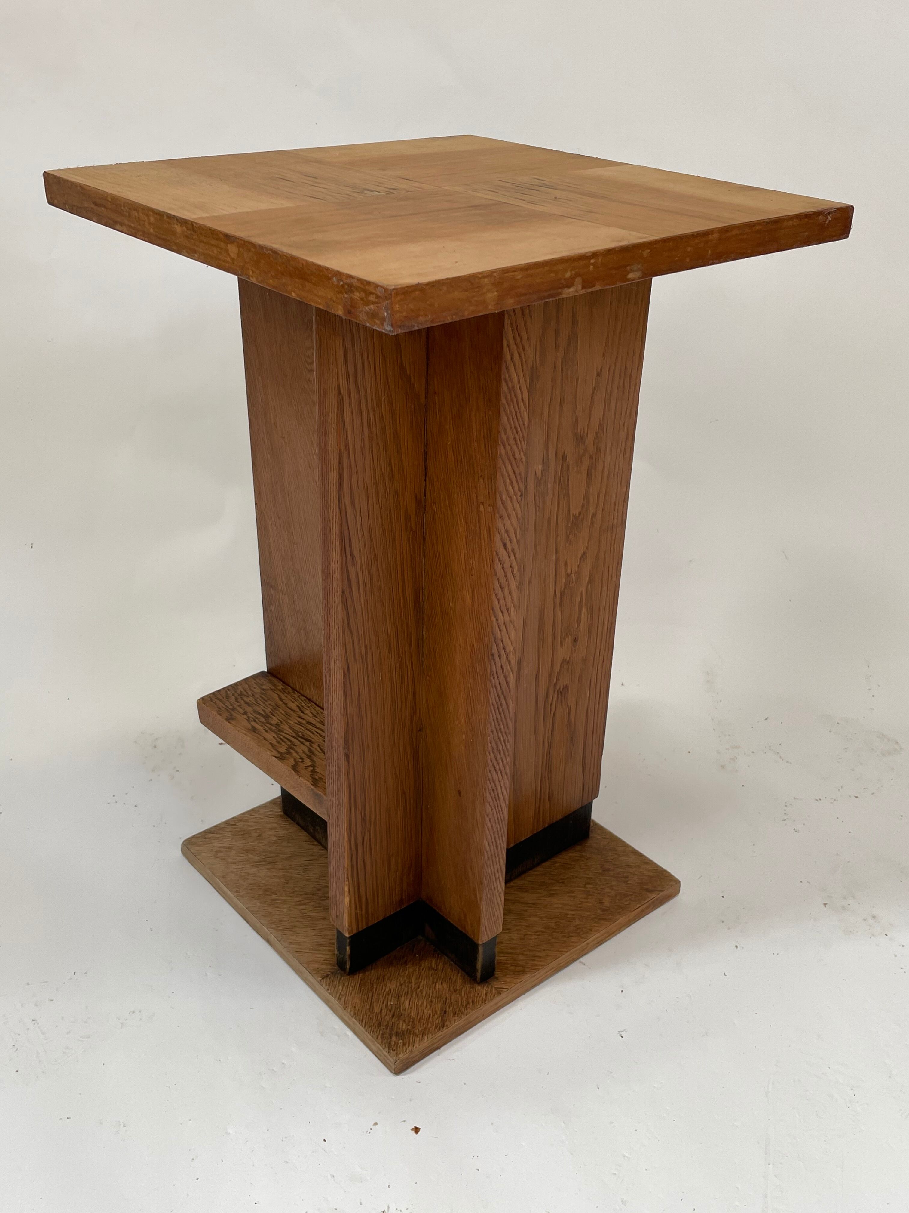 Art Deco side table design