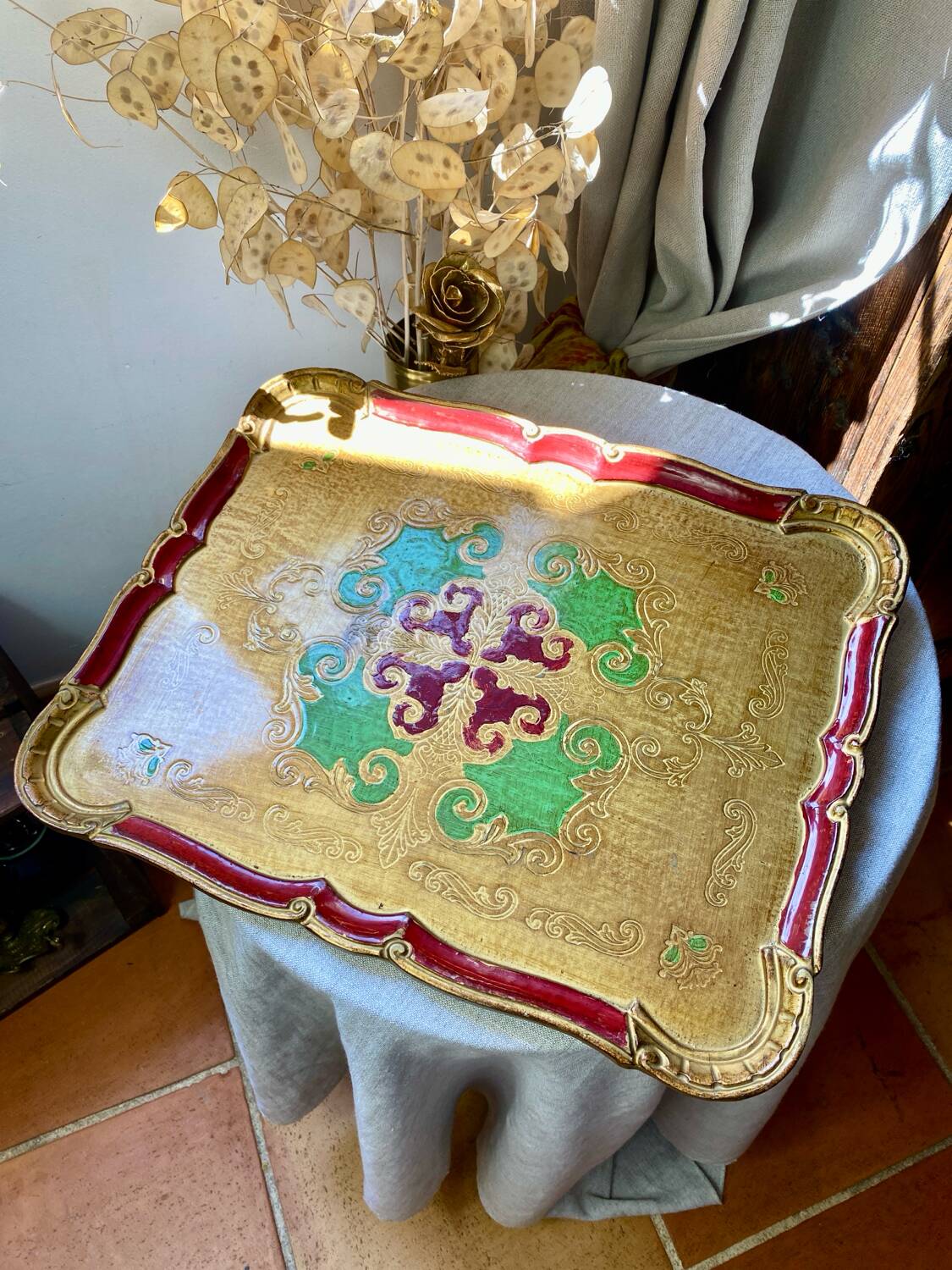 Large Florentine wooden tray