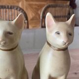 Cat bookend