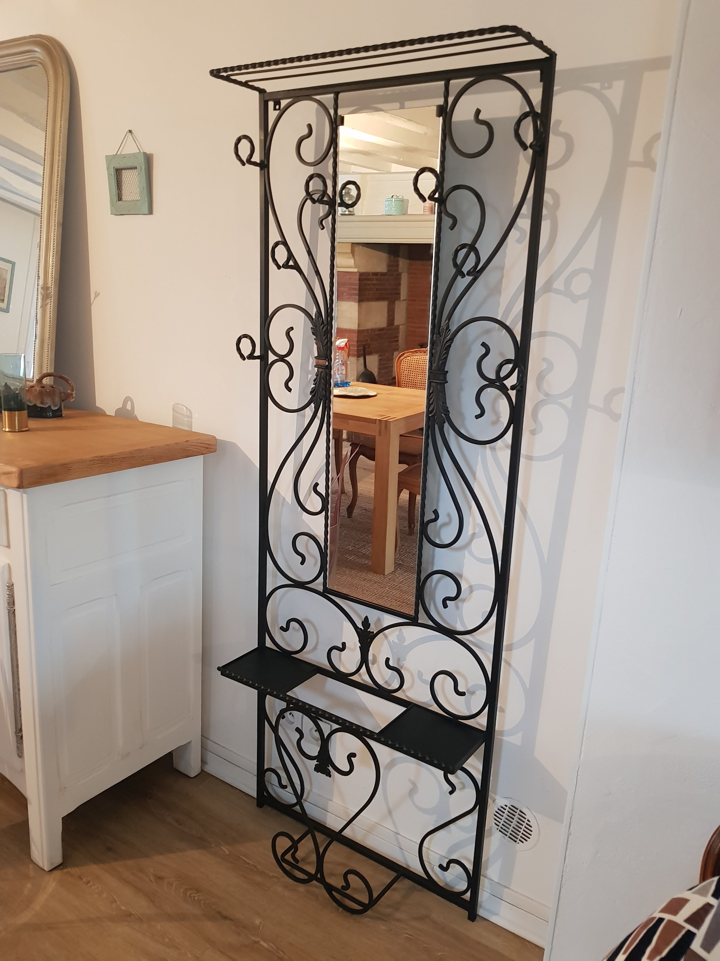 Vestiaire en fer forgé  noir