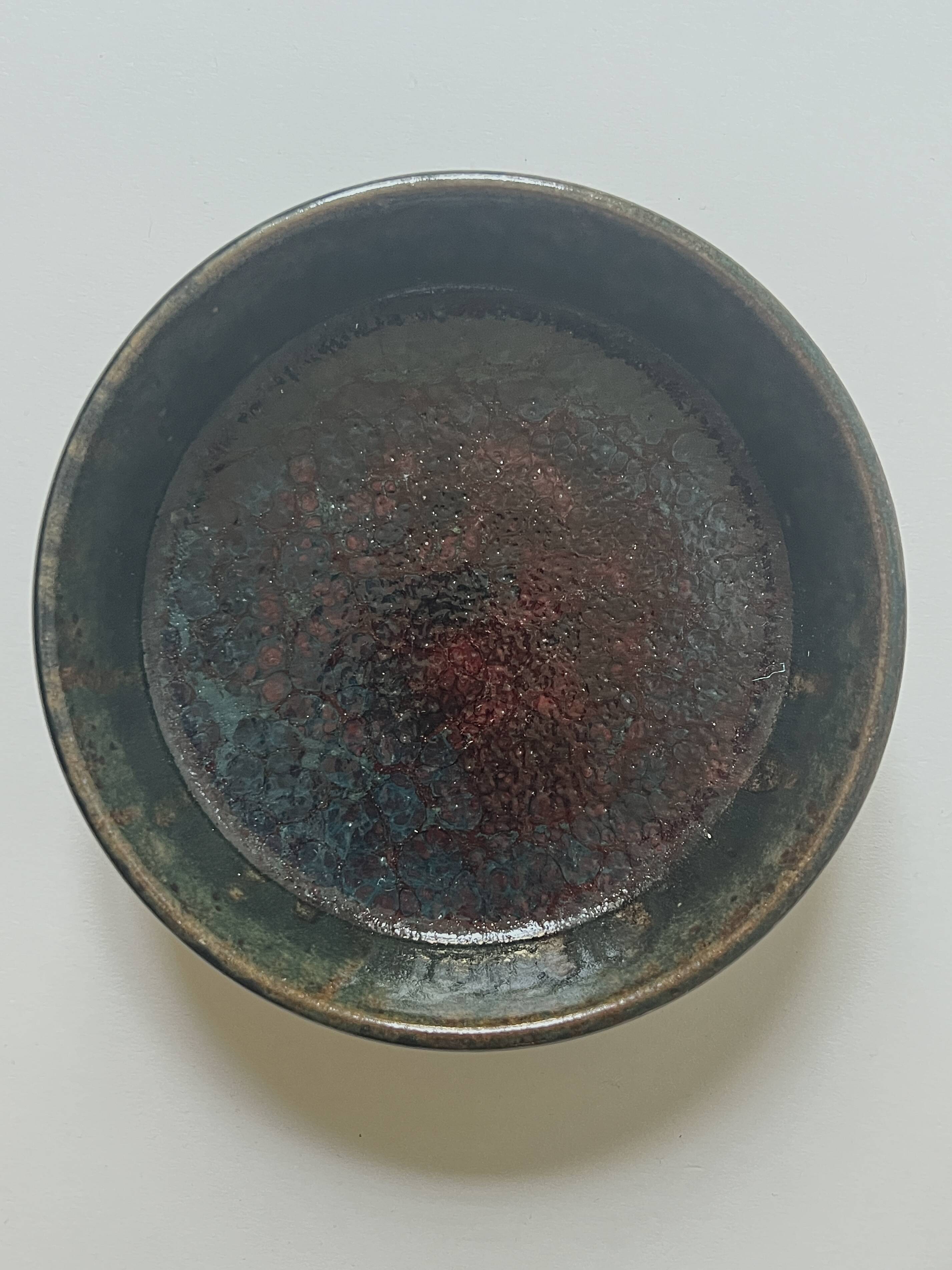 Empty pocket / Ceramic bowl in glazed and signed stoneware