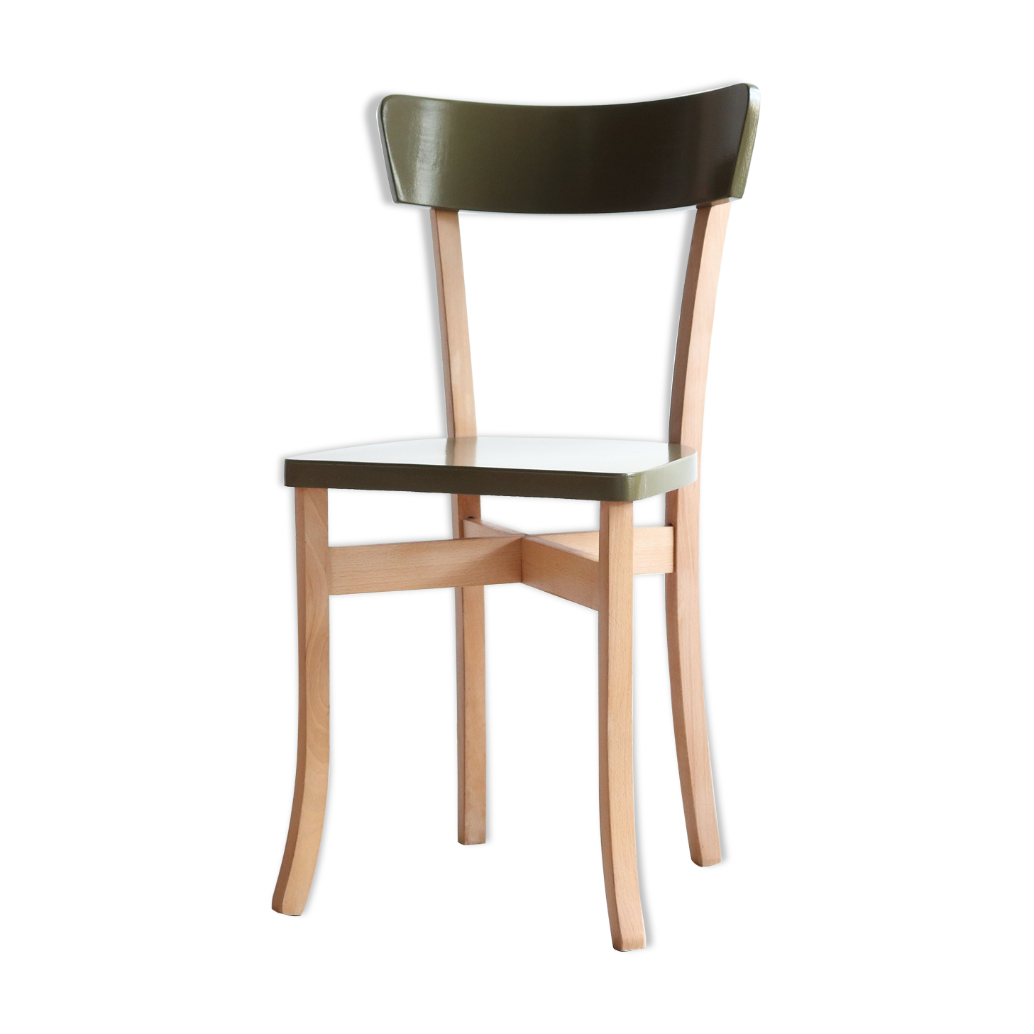 Vintage wooden bistro chair revisited