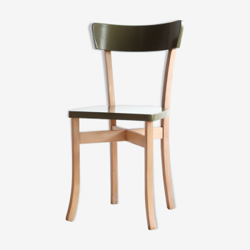 Vintage wooden bistro chair revisited