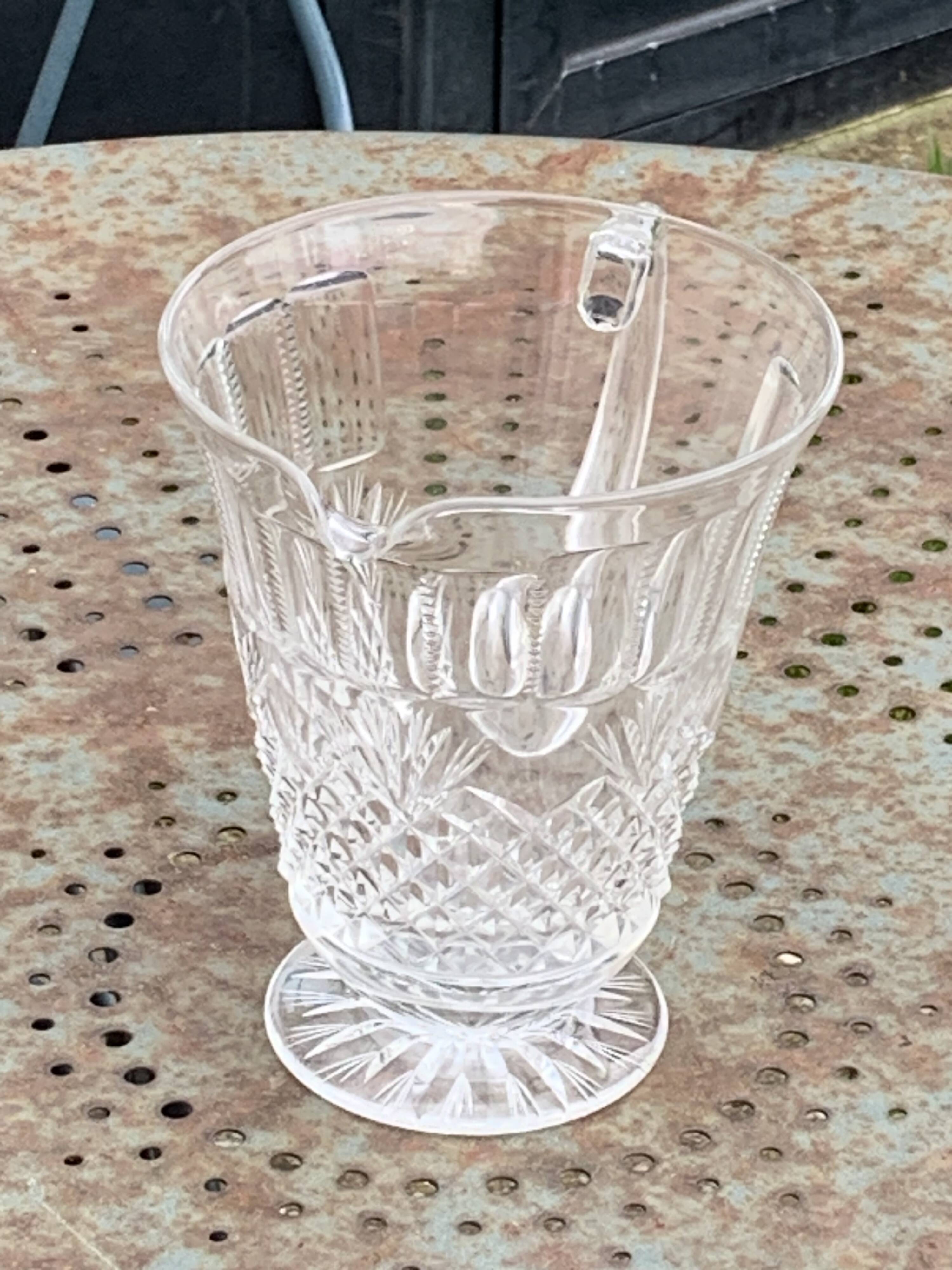 Carafe in transparent glass and crystal, chiseled, old pineapple pattern