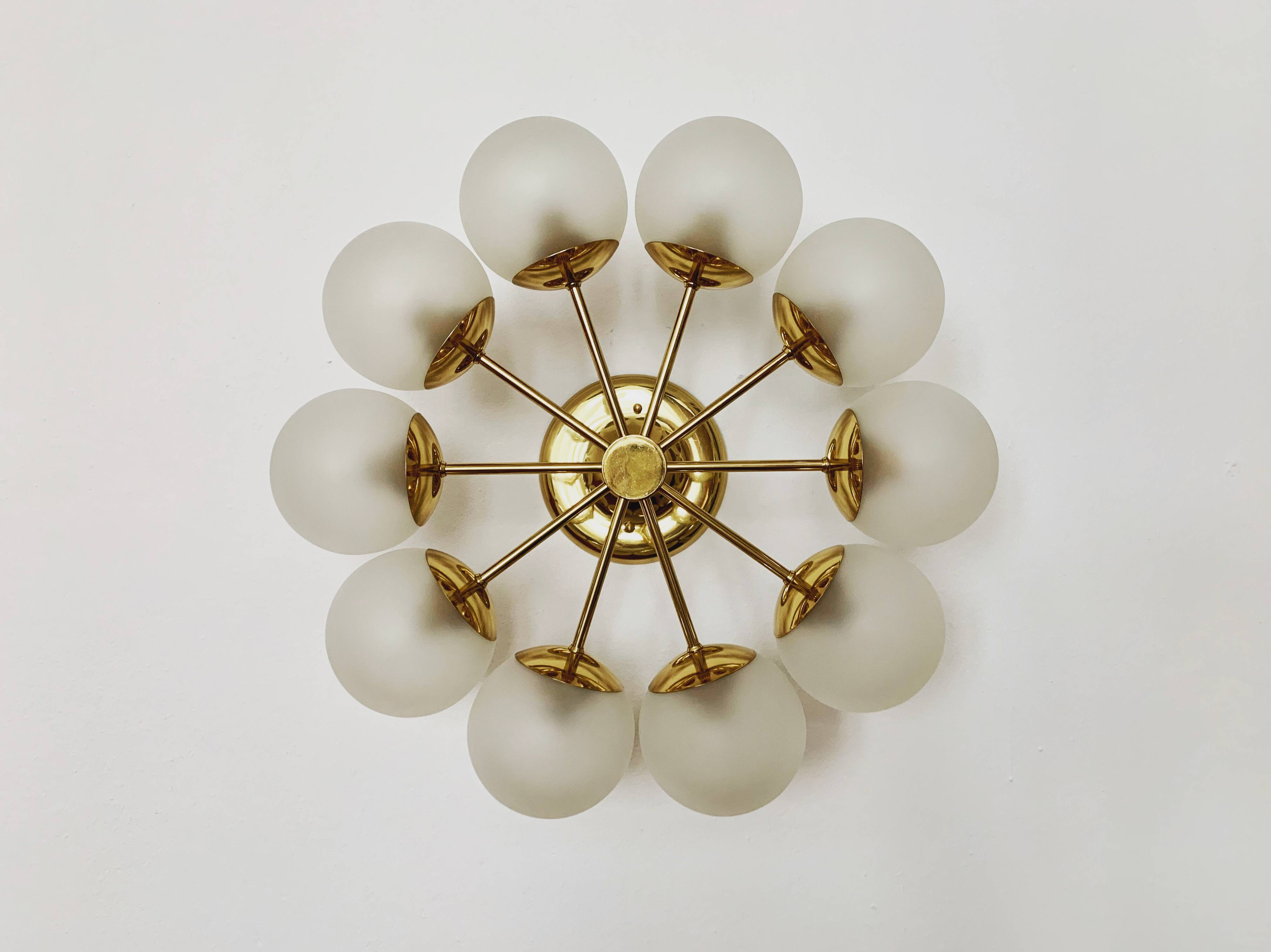 Lampe de plafond Sputnik en laiton par Kaiser Leuchten