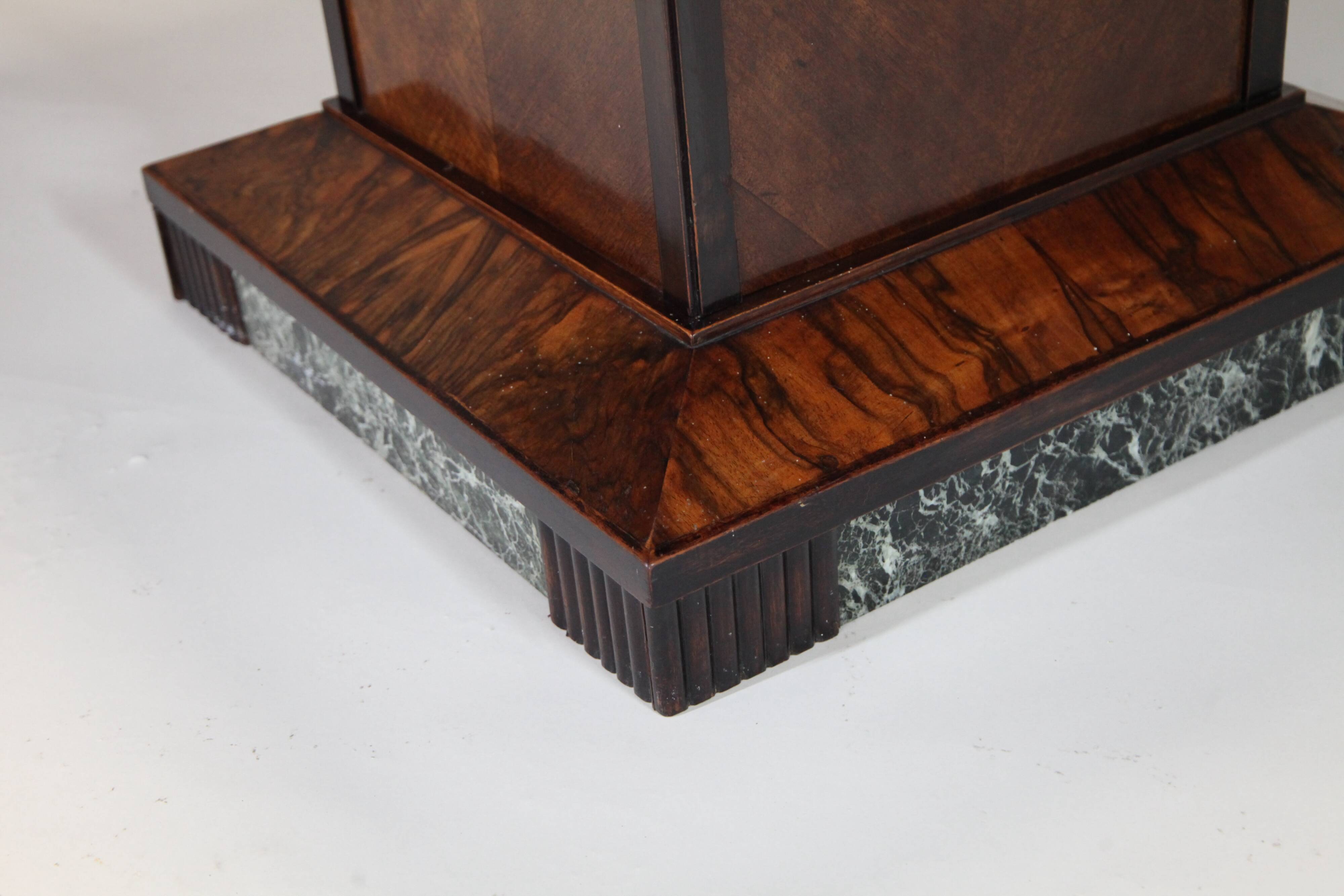 Art Deco Dining Table in Walnut Burl, 1930s