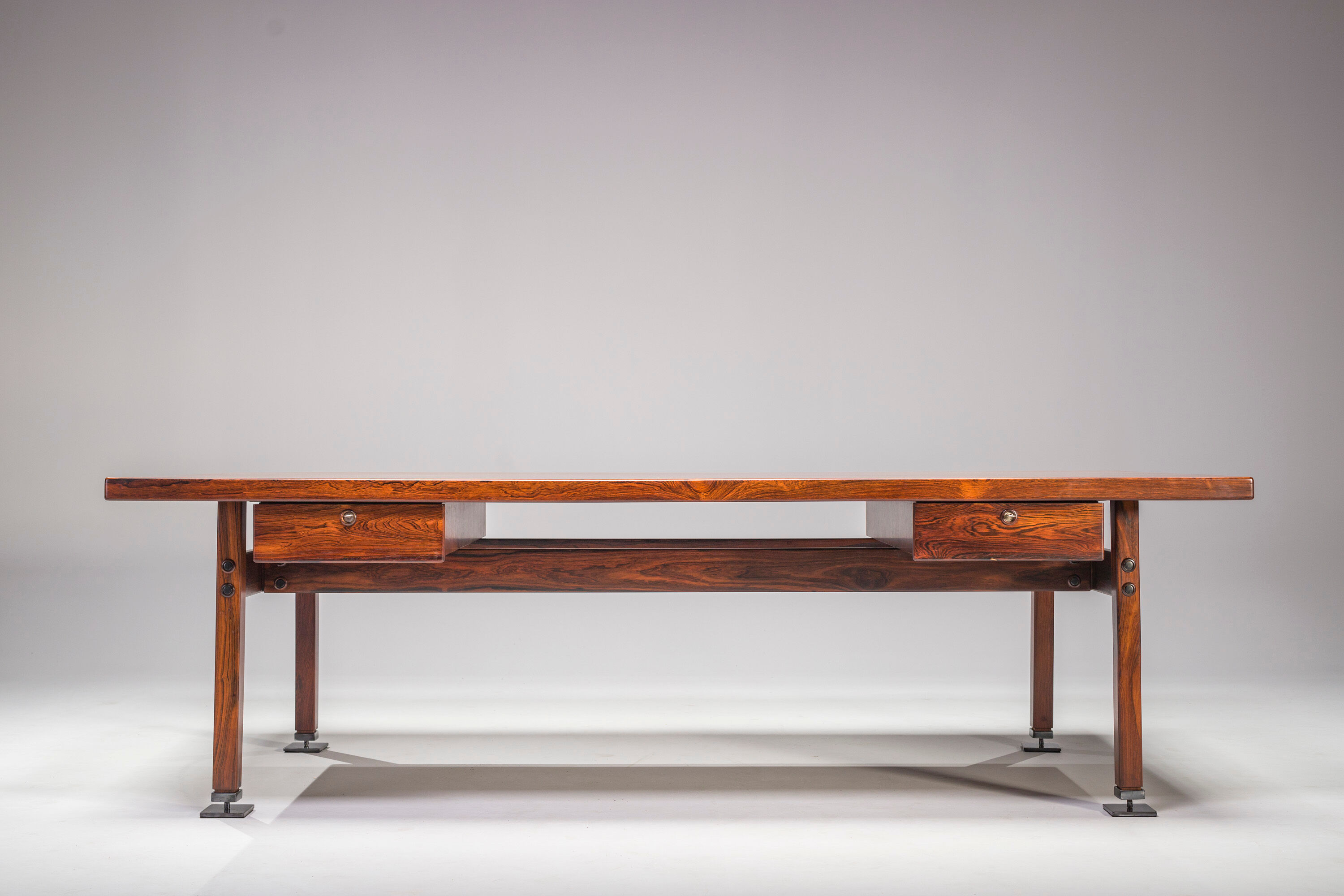 Mid-Century Modern Jacaranda Itamaraty Desk by Sergio Rodrigues for Oca, Brazil, 1960s