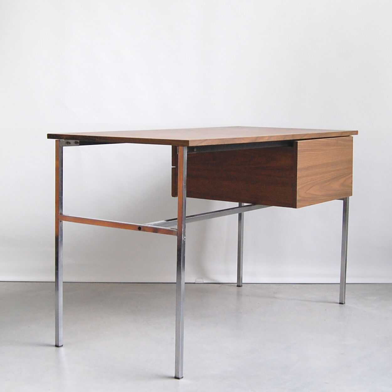 Student desk by Pierre Guariche for Meurop 1960s
