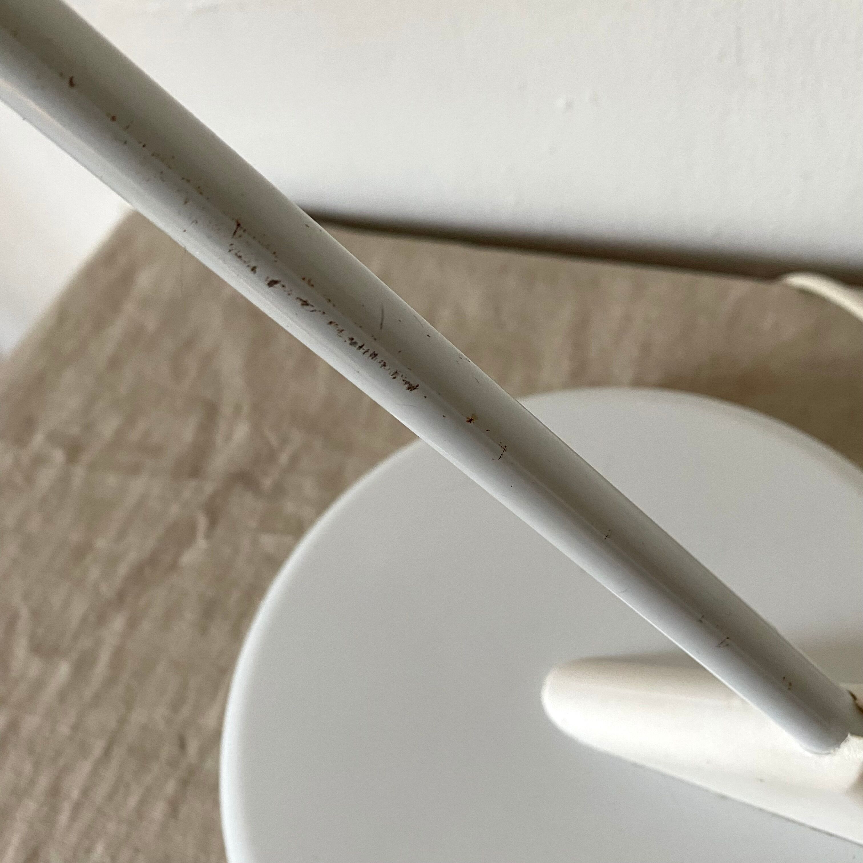 Seneca 80s desk lamp