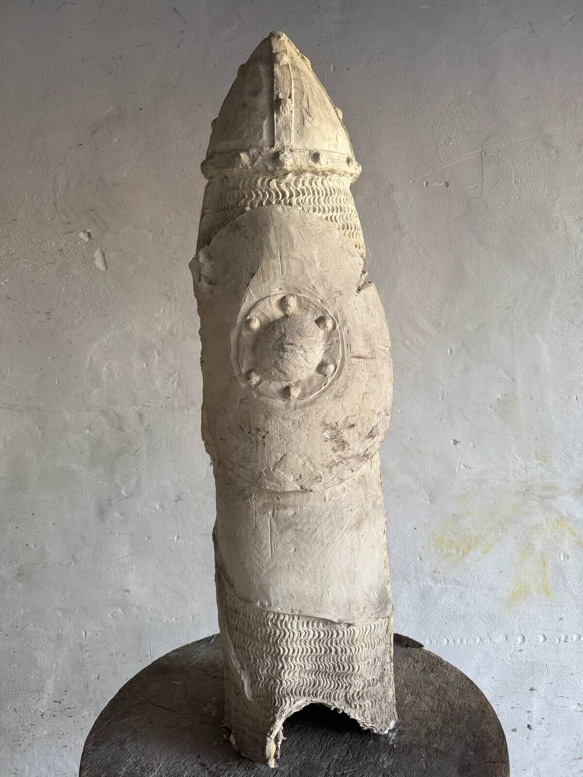 Set of two natural white plaster sculptures by Walter De Buck — figurative folkloric pair