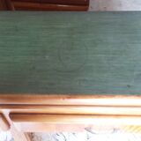 Mado low buffet, green balatum tray