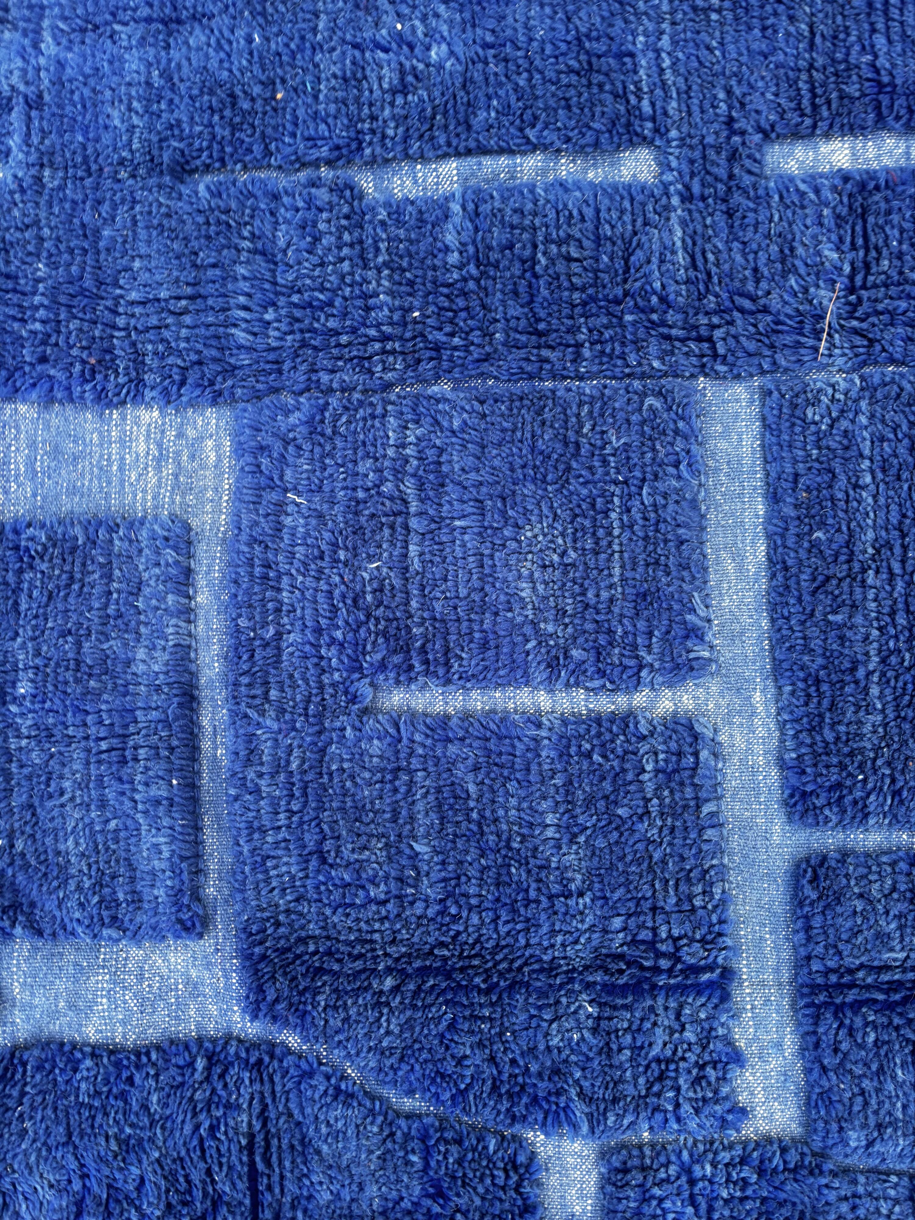 Large new blue Moroccan wool rug, 200x300 cm