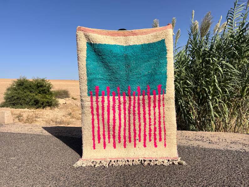 Traditional handmade Berber rug size 150 x 250 cm