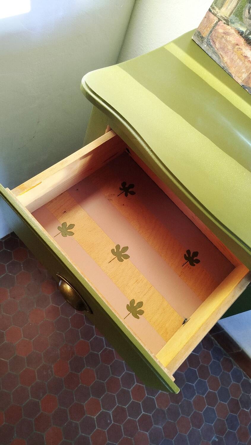 Fig green chiffonier