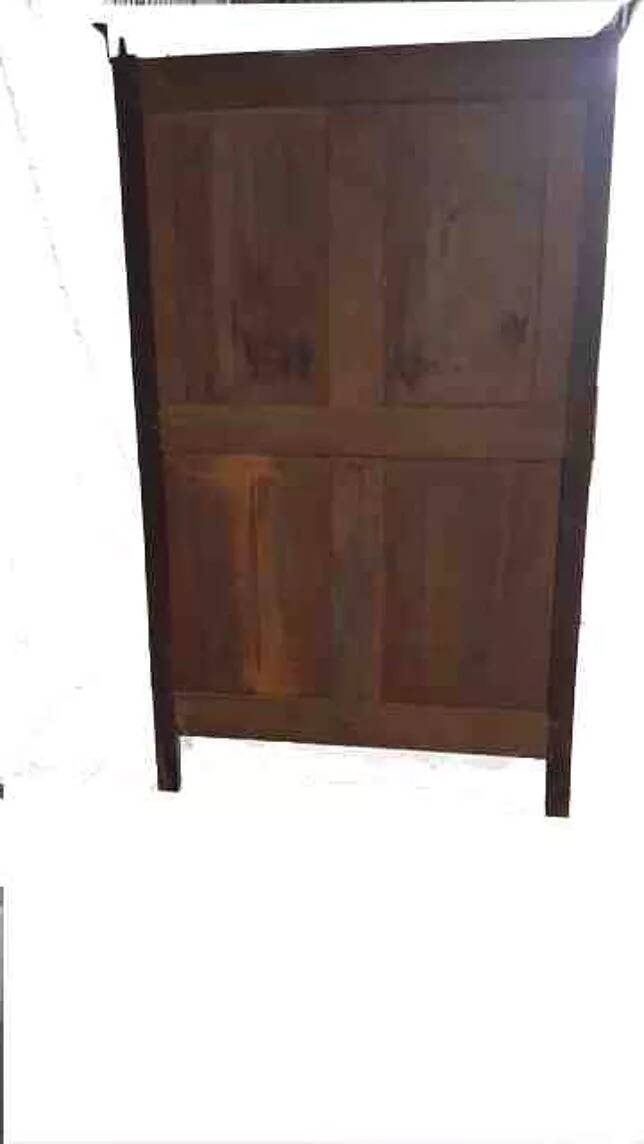 Armoire en merisier patine caramel