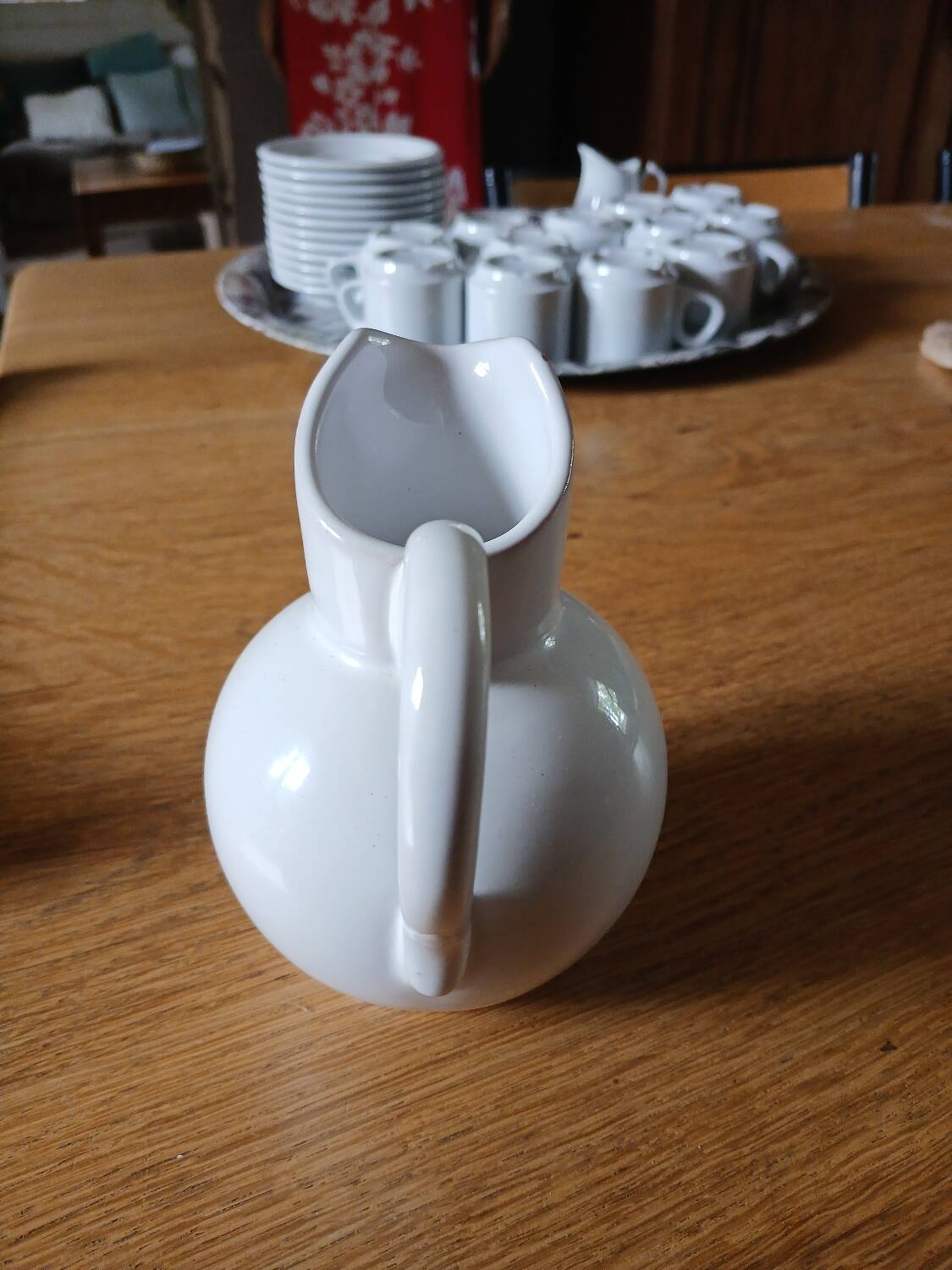 12 bistro coffee cups and 2 pots