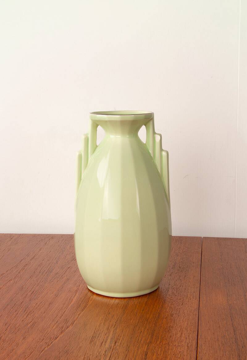 Art Deco vase in fine apple green earthenware, Sarreguemines.