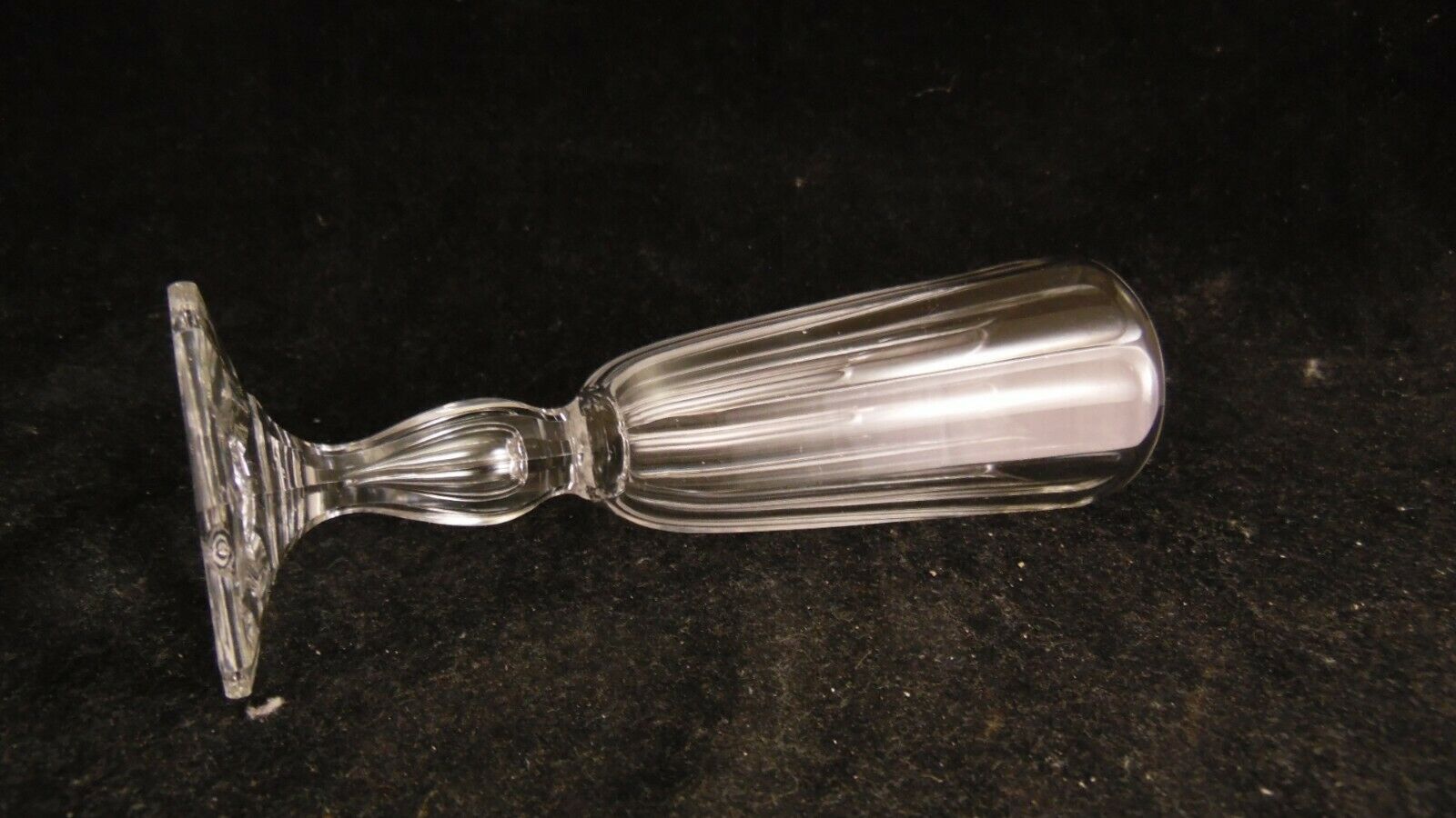 Service of 6 baccarat crystal flutes balustre leg flat odds 1840