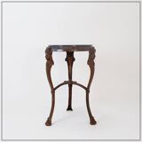 Tripod pedestal table