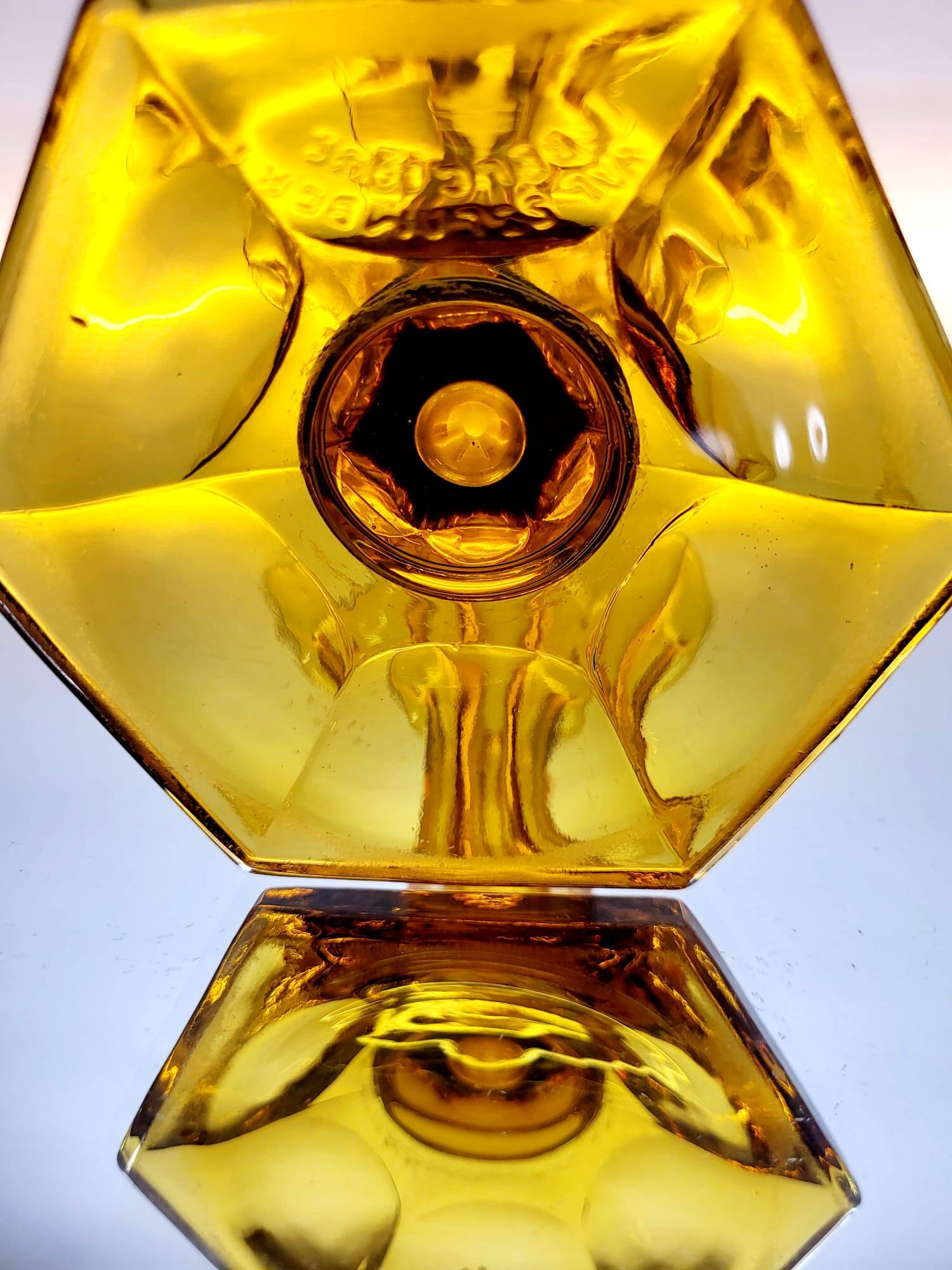 Val Saint Lambert Art deco vaas, serie Luxval model Américain M, amber