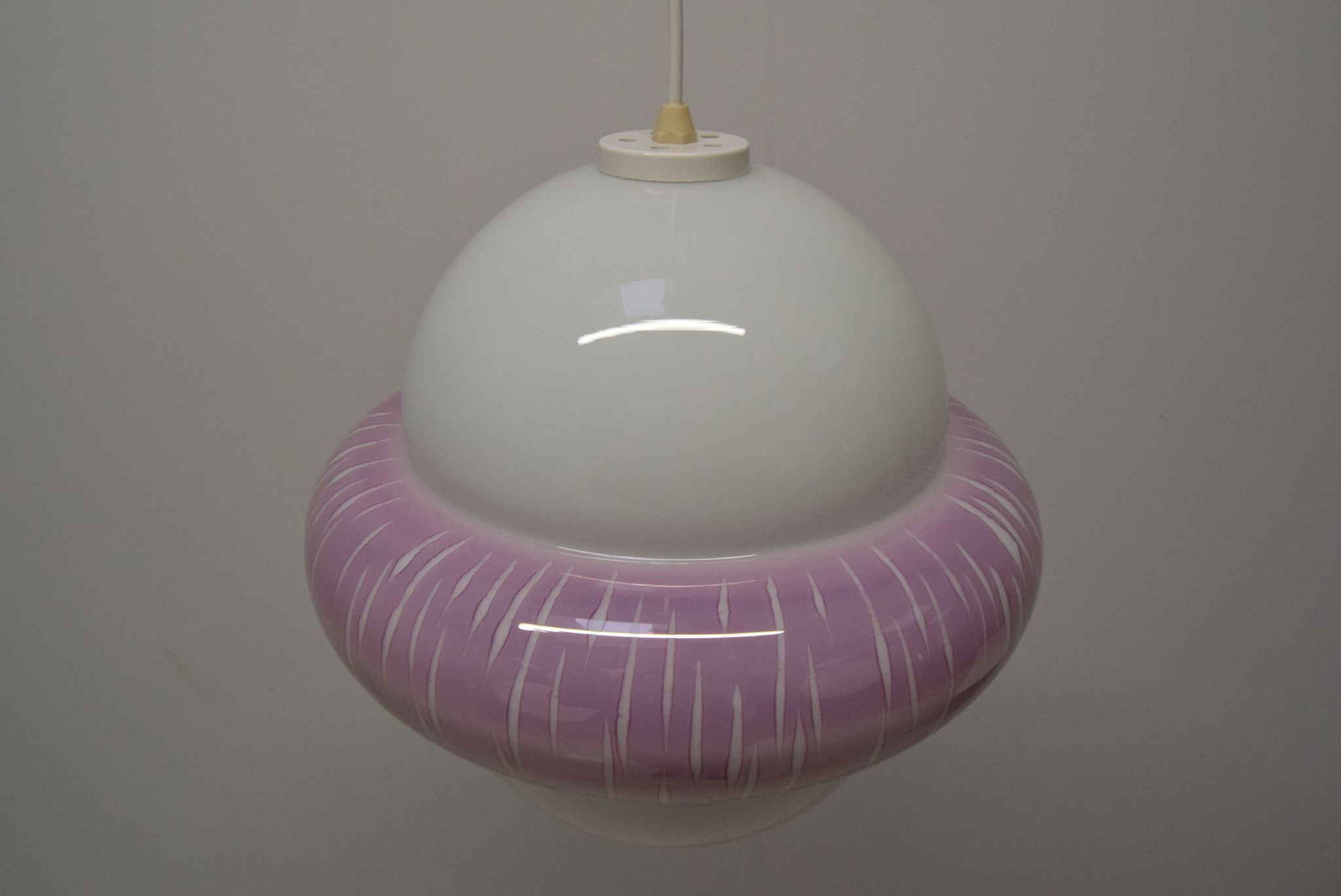Suspension en verre du milieu du siècle, années 1960