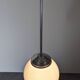 Suspension boule XL Art déco en opaline blanche vers 1920