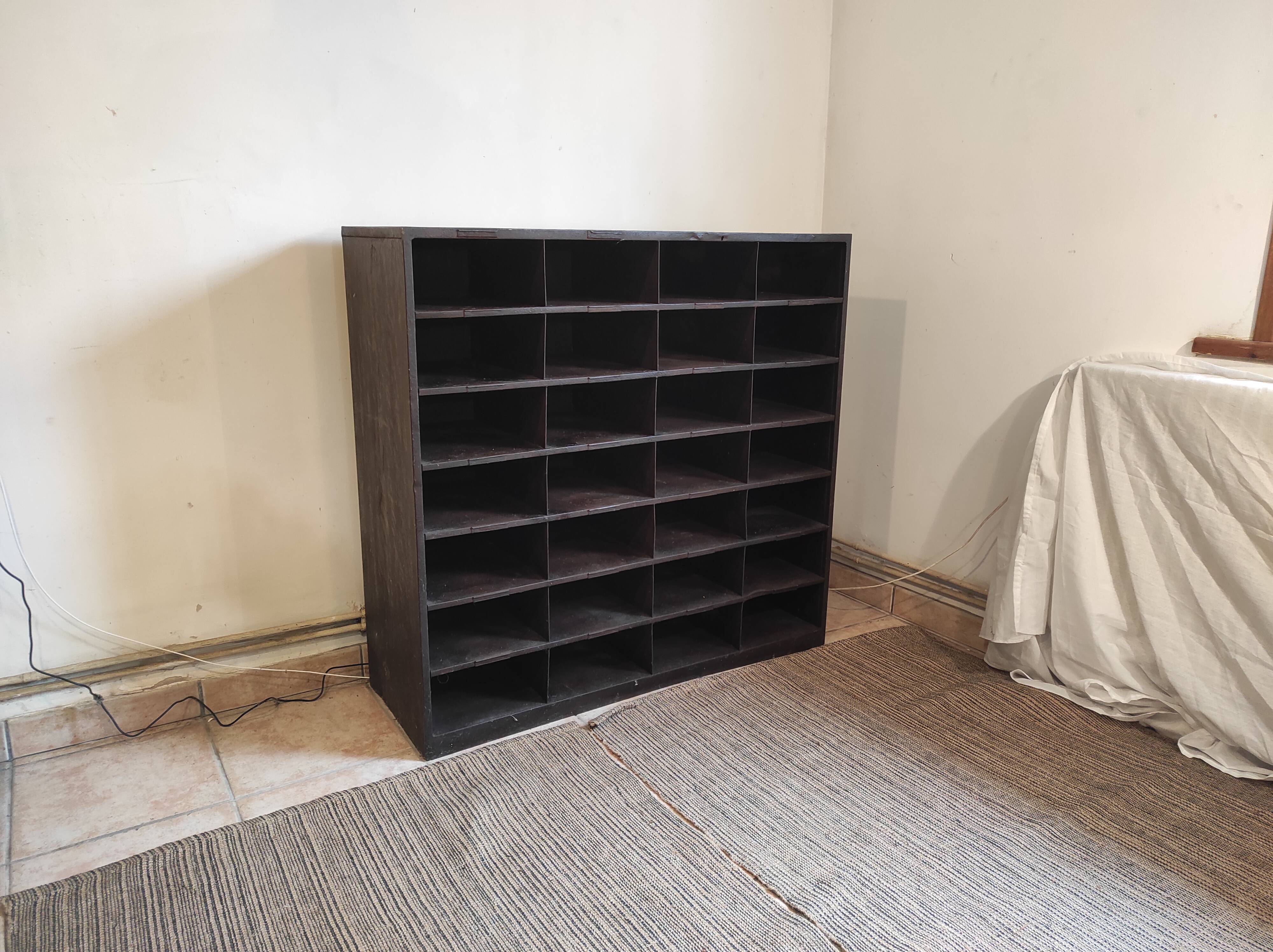 Metal rack cabinet