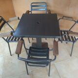 Ensemble table et 4 fauteuils bistrot jardin Tolix Xavier Pauchard  années 1950