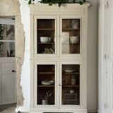 Vitrine ancienne blanche