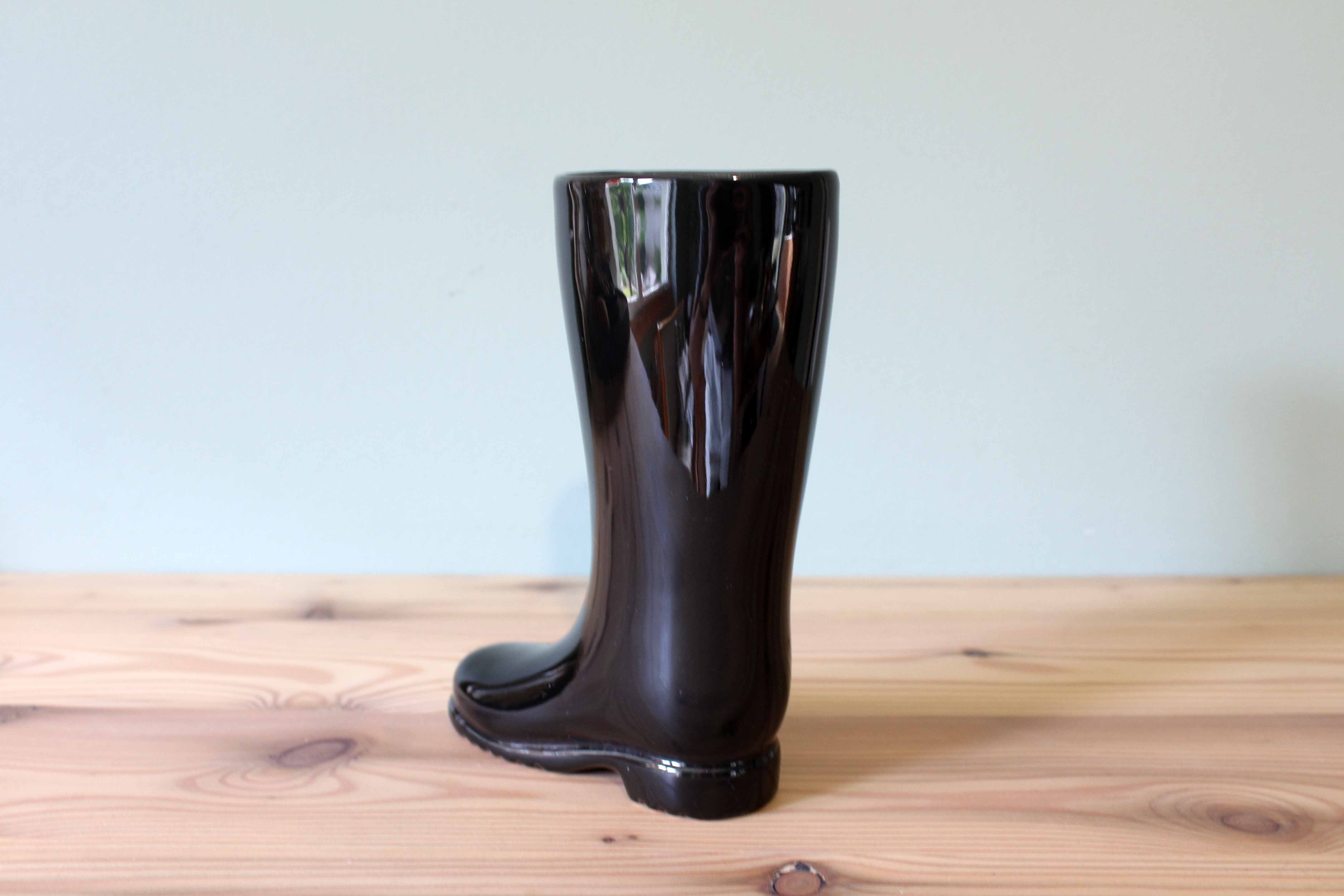 Vase vintage en céramique forme de botte