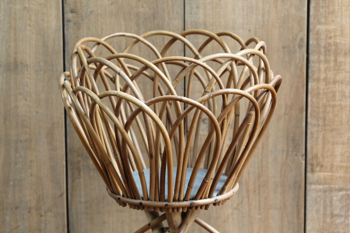 Wicker plant stand