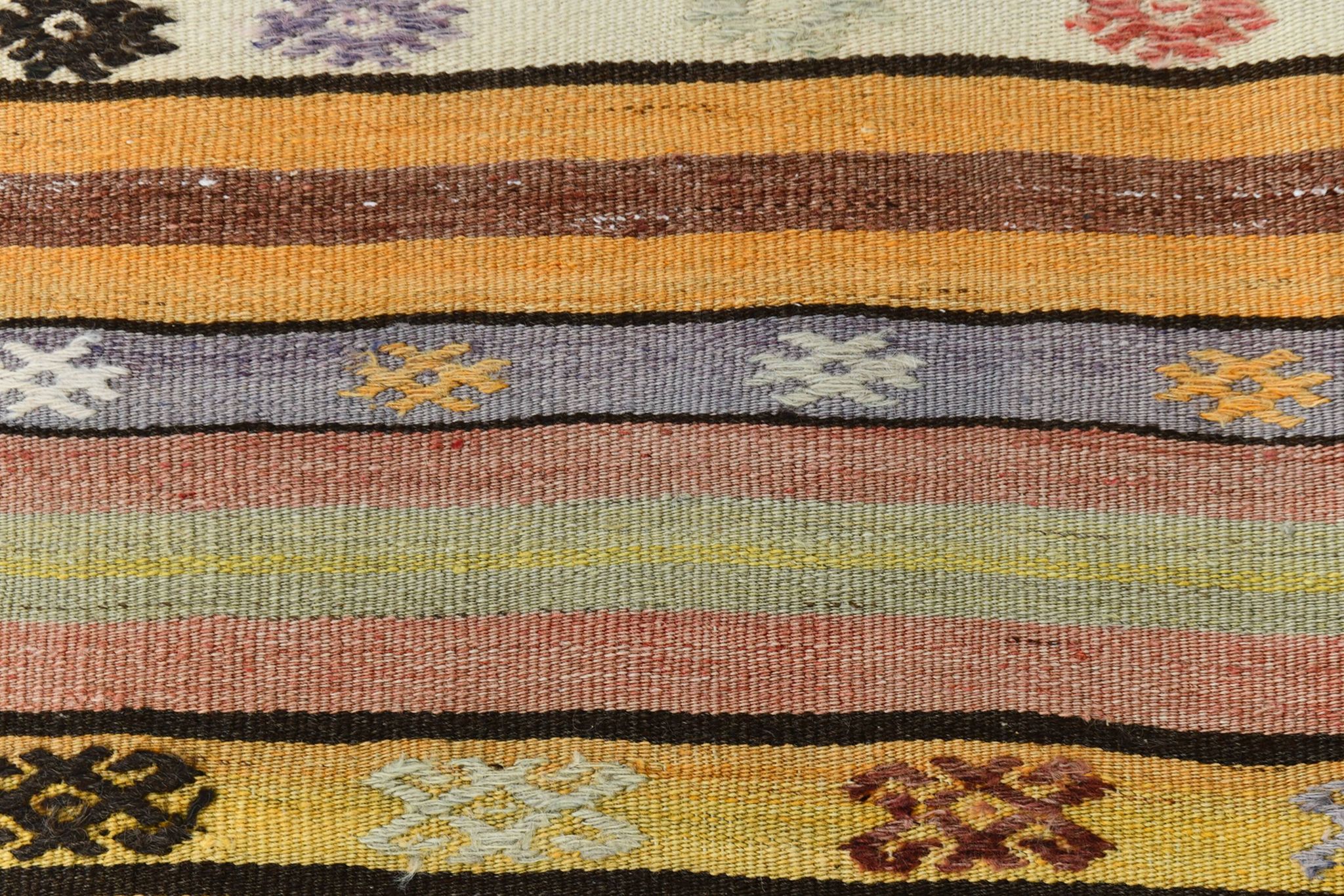 Tapis bohème multicolor en laine, charme artisanal d’Anatolie, 138x226Cm